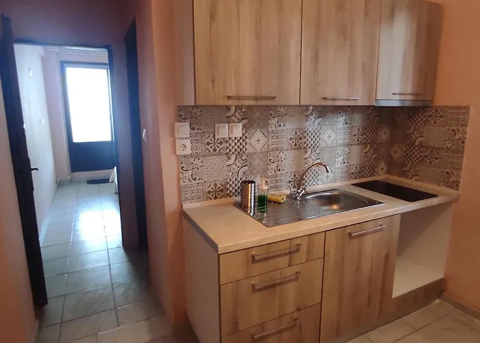 Niki's House 1 Апартаменты *