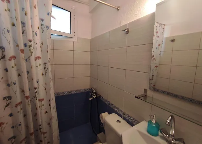 Апартаменты Niki's House 1 Айя-Триас