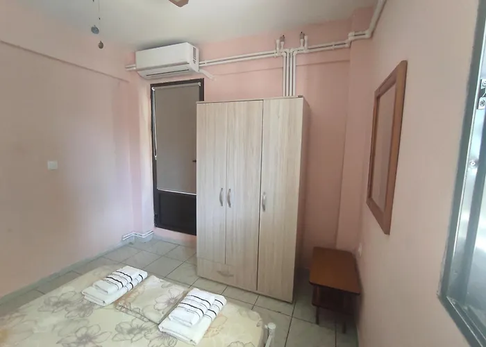 Апартаменты Niki's House 1 Айя-Триас