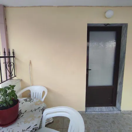 Niki's House 1 *