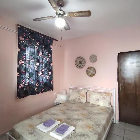 Niki's House 1 *