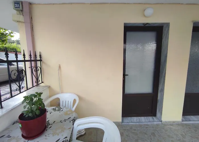 Niki's House 1 *